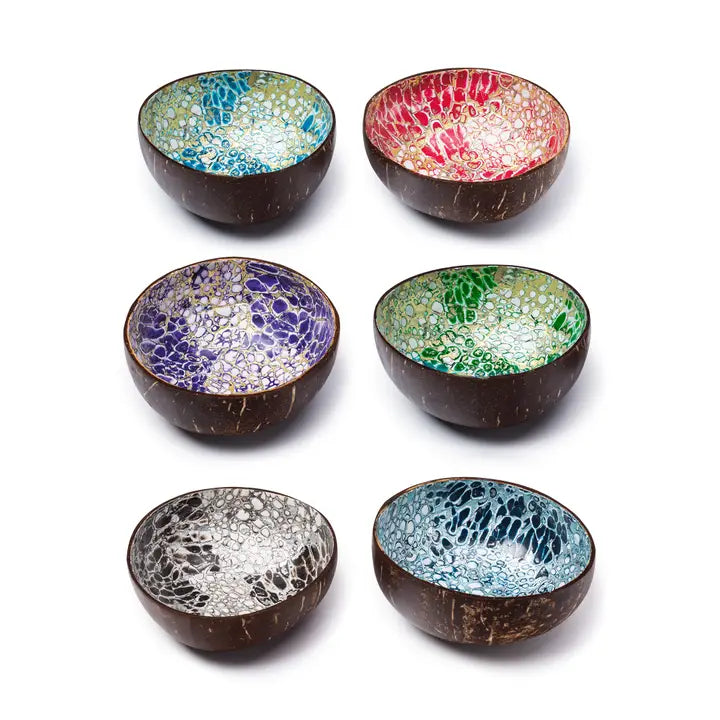 Coconut Bowl with Egg Shell Pattern image 1
